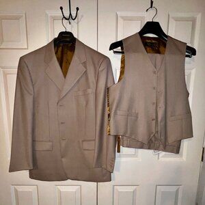 Vinci Men's 44R Tan 3 Piece Suit